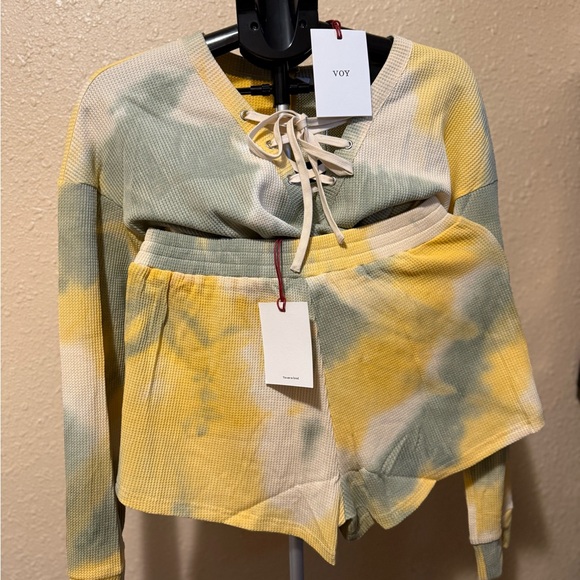 Women's 2 pc Tie-Dye Waffle Knit Lace-Up Top & shorts Lounge Pajamas Set - Picture 7 of 8